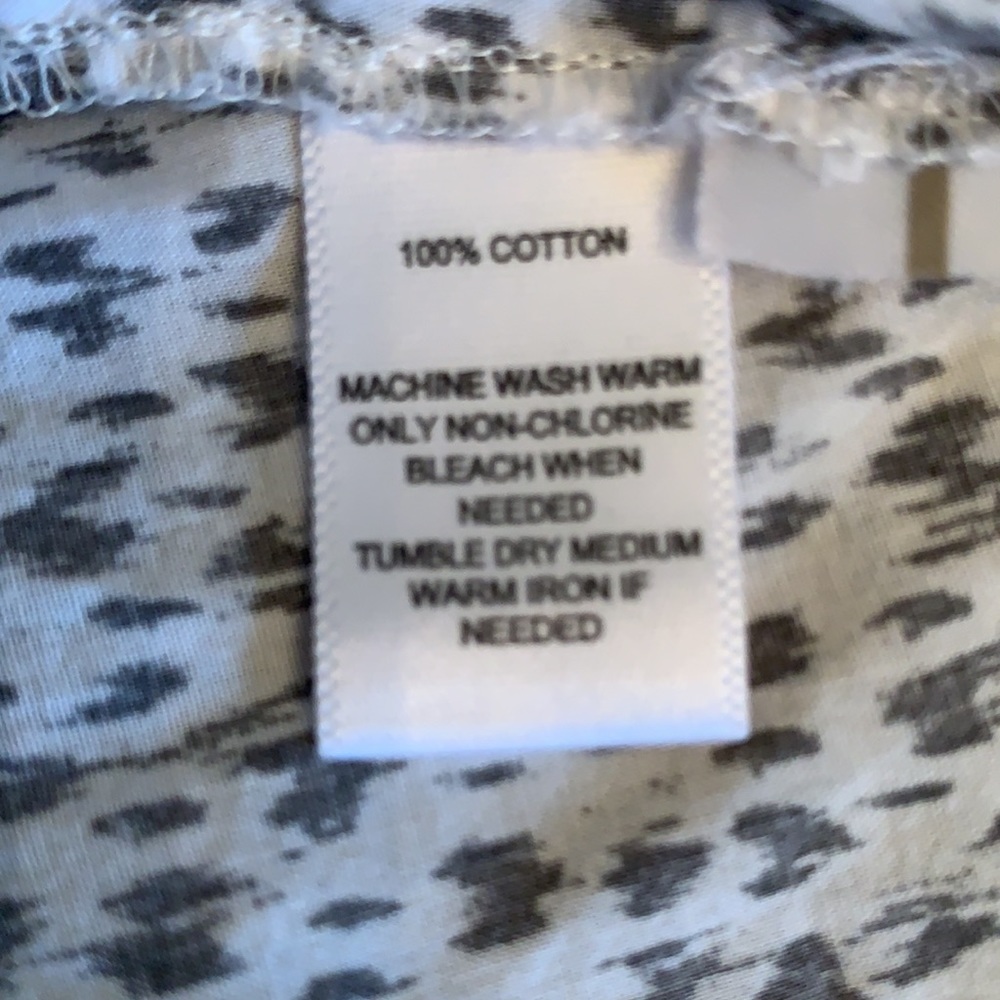 Ann Taylor Loft Sleeveless Ruffled Blouse - Picture 5 of 6